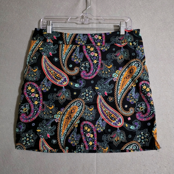 Loudmouth Dresses & Skirts - Loudmouth Womens Black Paisley Golf Skort Size 6